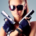 Sfondi Girl with Pistols 128x128