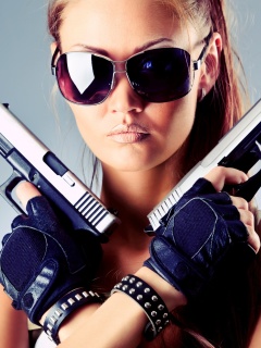 Обои Girl with Pistols 240x320