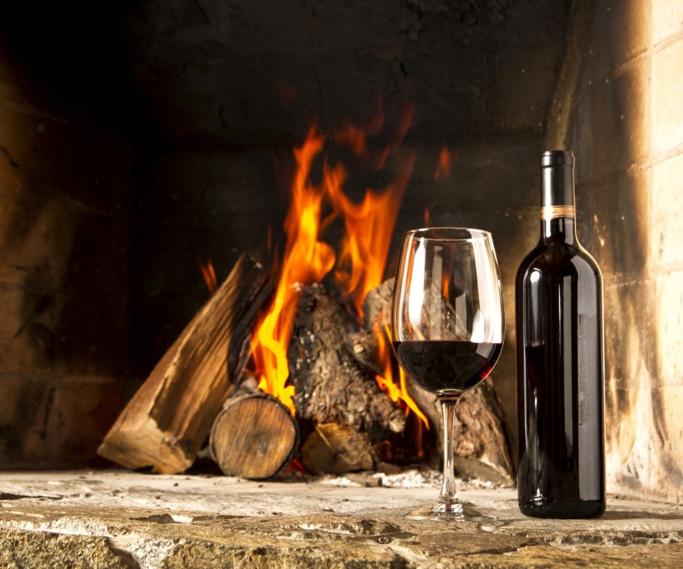 Wine and fireplace wallpaper 960x800