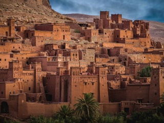 Morocco Castle wallpaper 320x240
