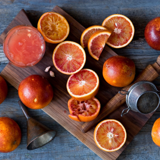 Kostenloses Grapefruit and Juice Wallpaper für iPad 2