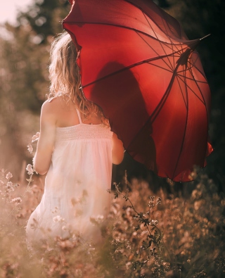 Kostenloses Girl With Red Umbrella Wallpaper für Nokia C7