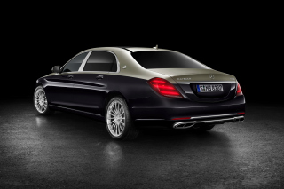 Mercedes Maybach S560 2018 Background for Android, iPhone and iPad