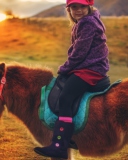 Screenshot №1 pro téma Little Girl On Pony 128x160