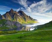 Ultra HD Mountains wallpaper 176x144