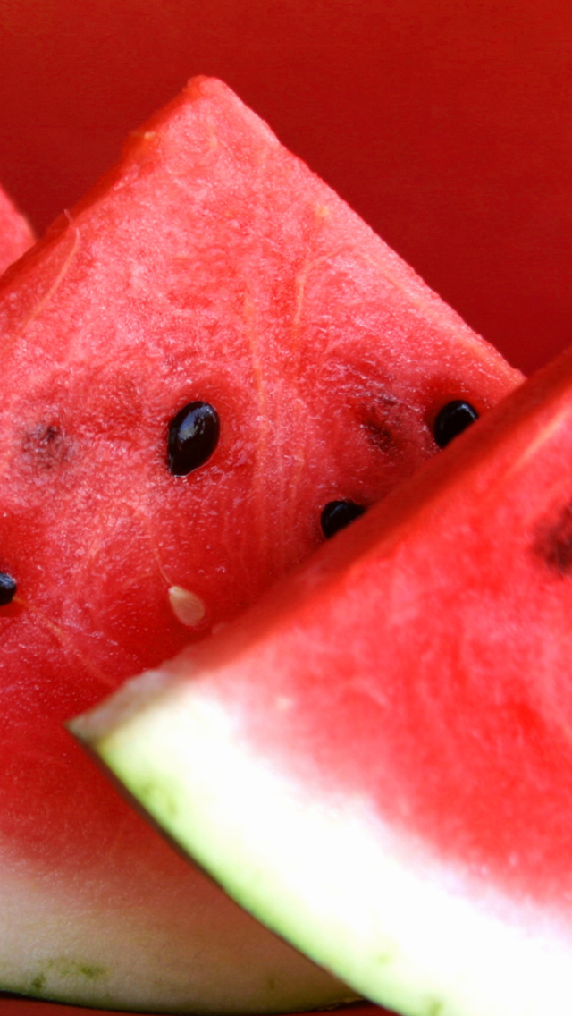 Sfondi Slices Of Watermelon 640x1136