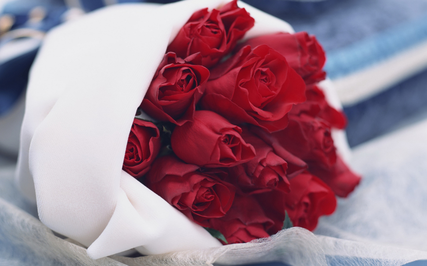 Screenshot №1 pro téma Bouquet Passion Roses 1440x900