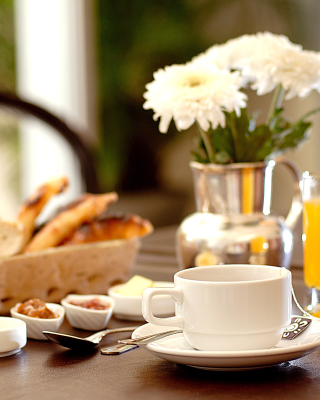 Kostenloses Breakfast with orange juice and Biscuits Wallpaper für iPhone 5C