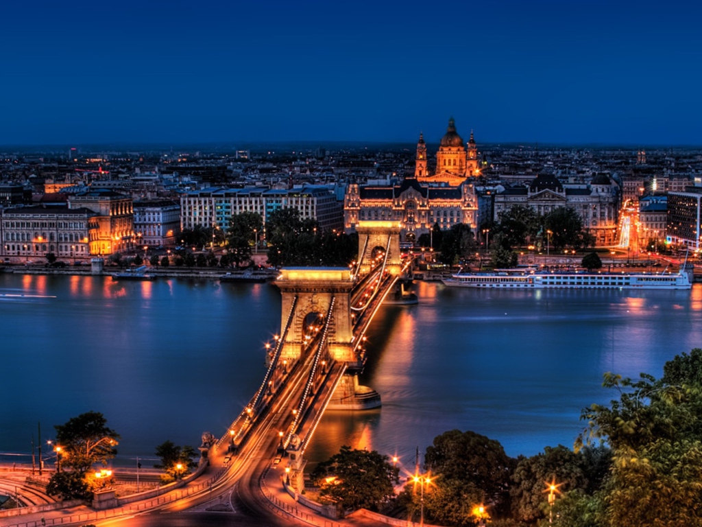 Fondo de pantalla Budapest 1024x768