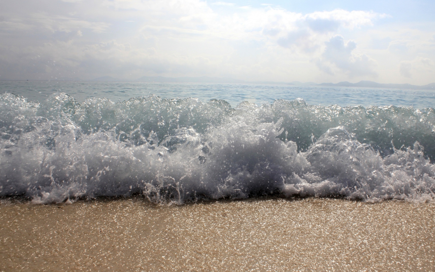 Das Ocean Waves Wallpaper 1680x1050