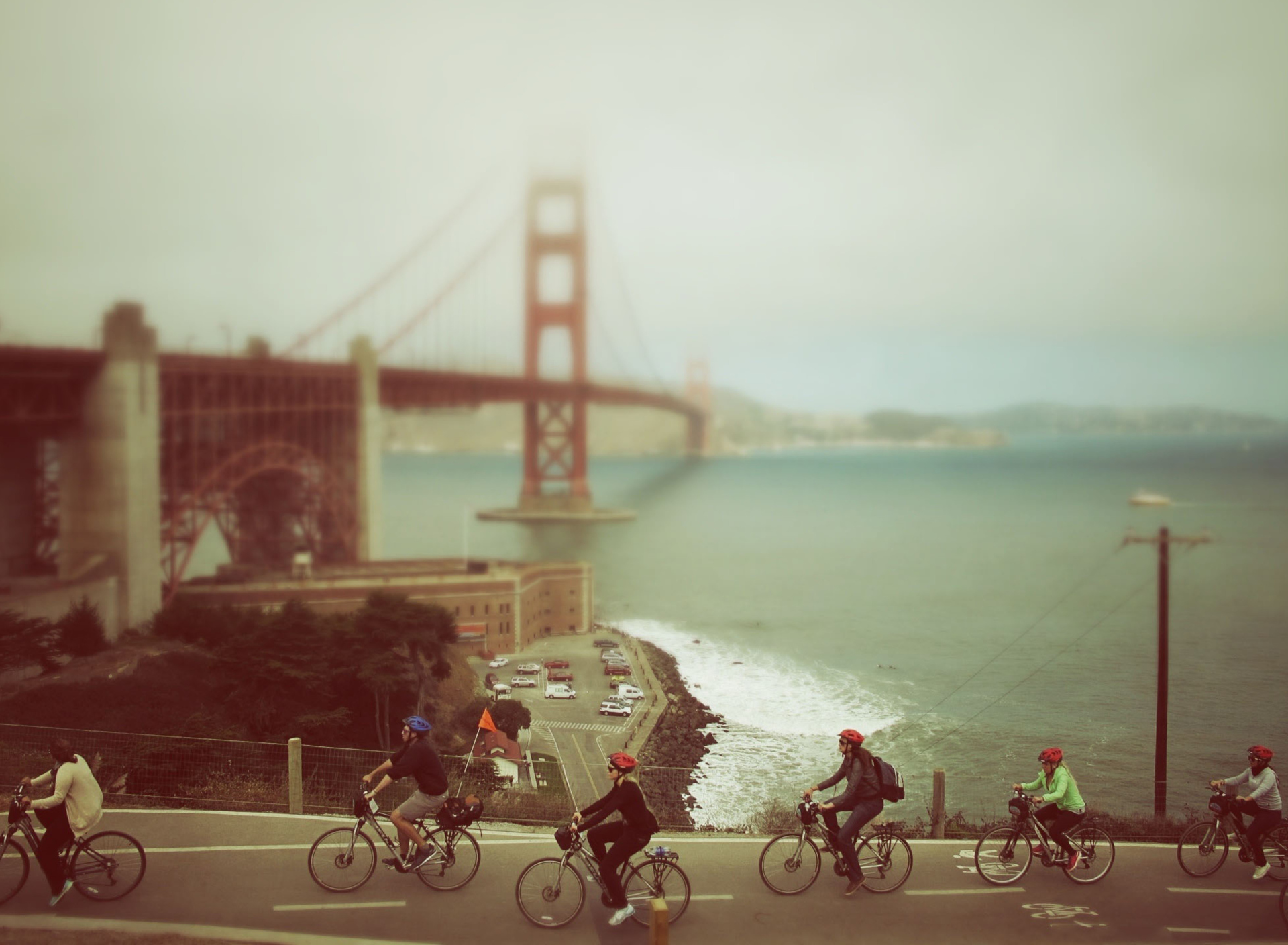 Обои Biking In San Francisco 1920x1408