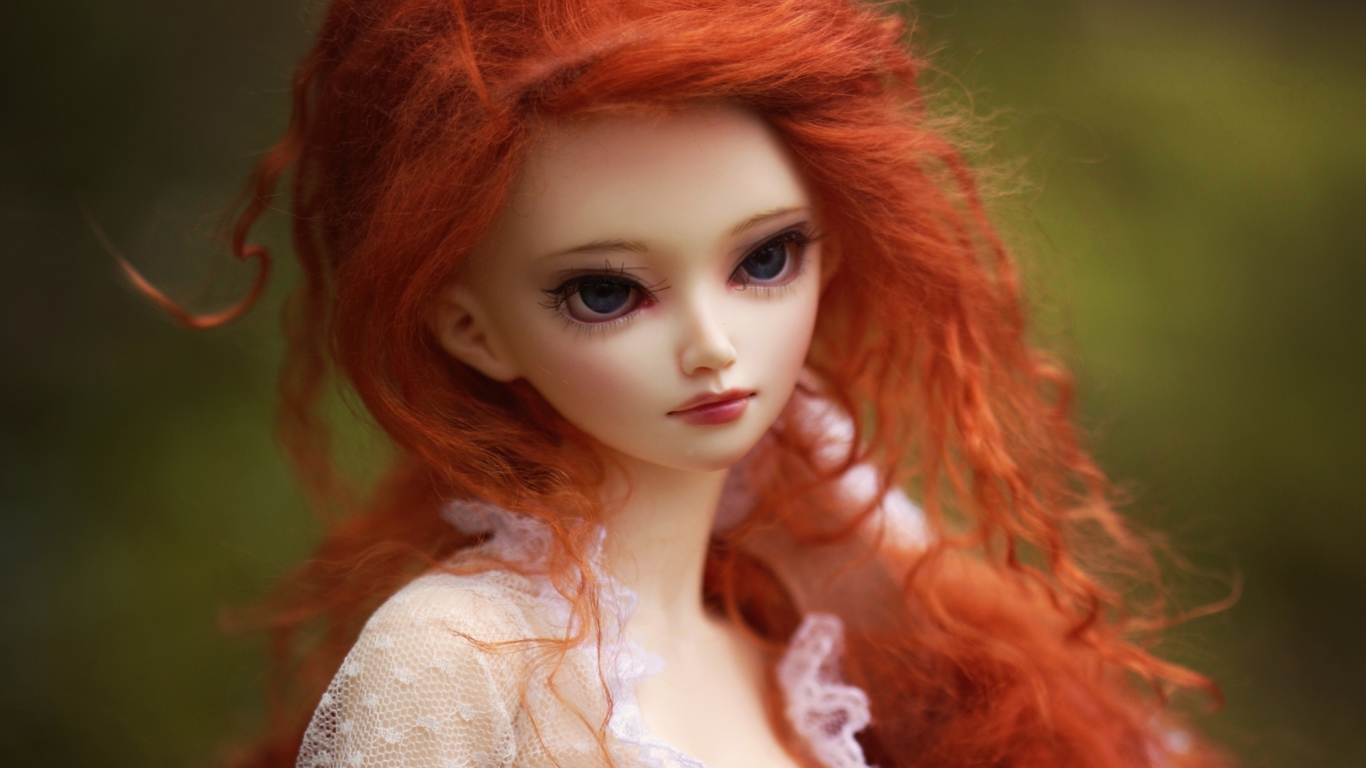 Screenshot №1 pro téma Gorgeous Redhead Doll With Sad Eyes 1366x768