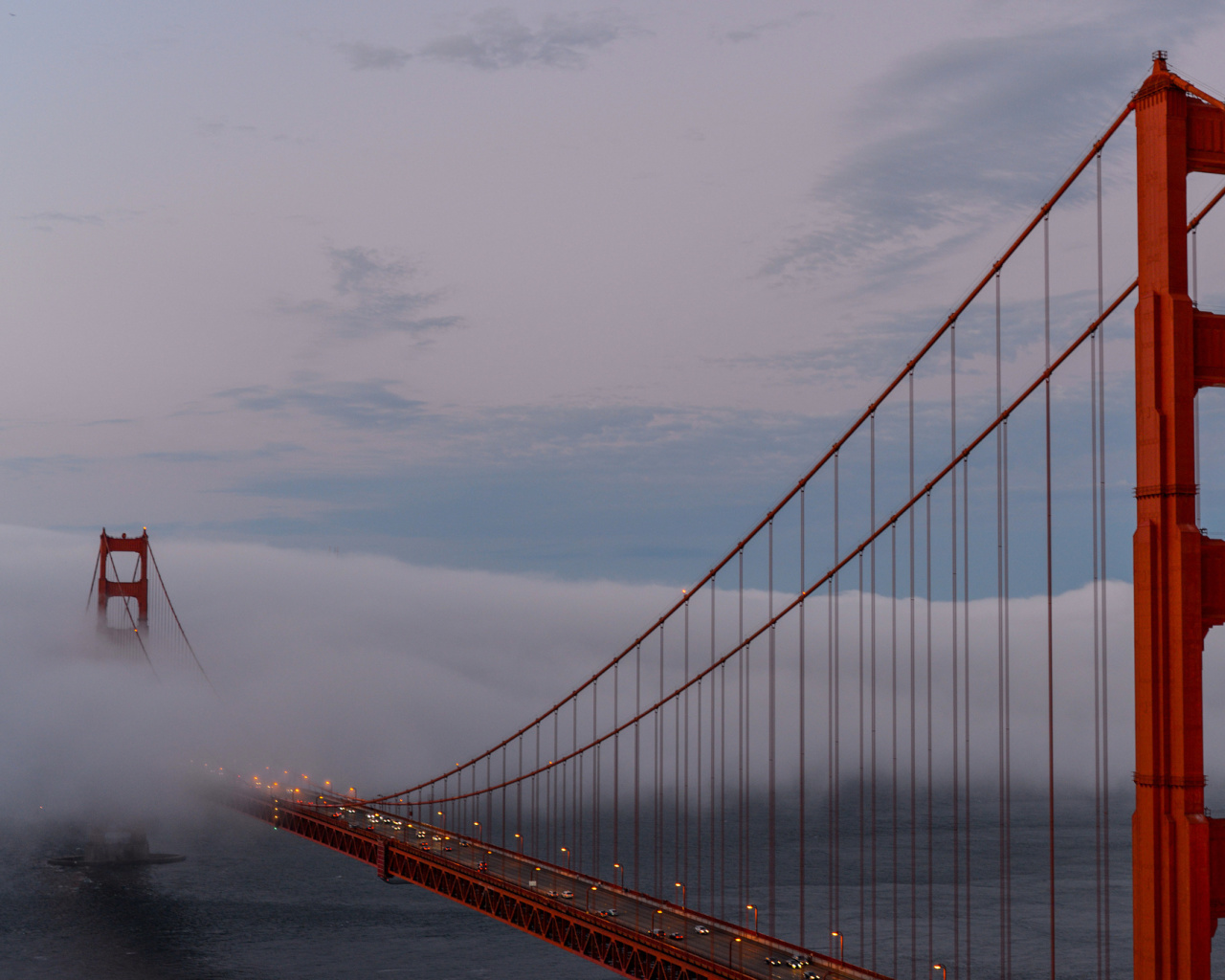 Screenshot №1 pro téma Golden Gate Bridge in Fog 1280x1024