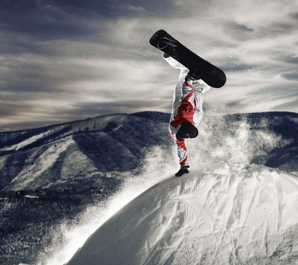 Обои Snowboarding in Austria, Kitzbuhel 960x854