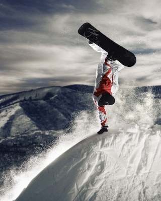 Kostenloses Snowboarding in Austria, Kitzbuhel Wallpaper für 240x400