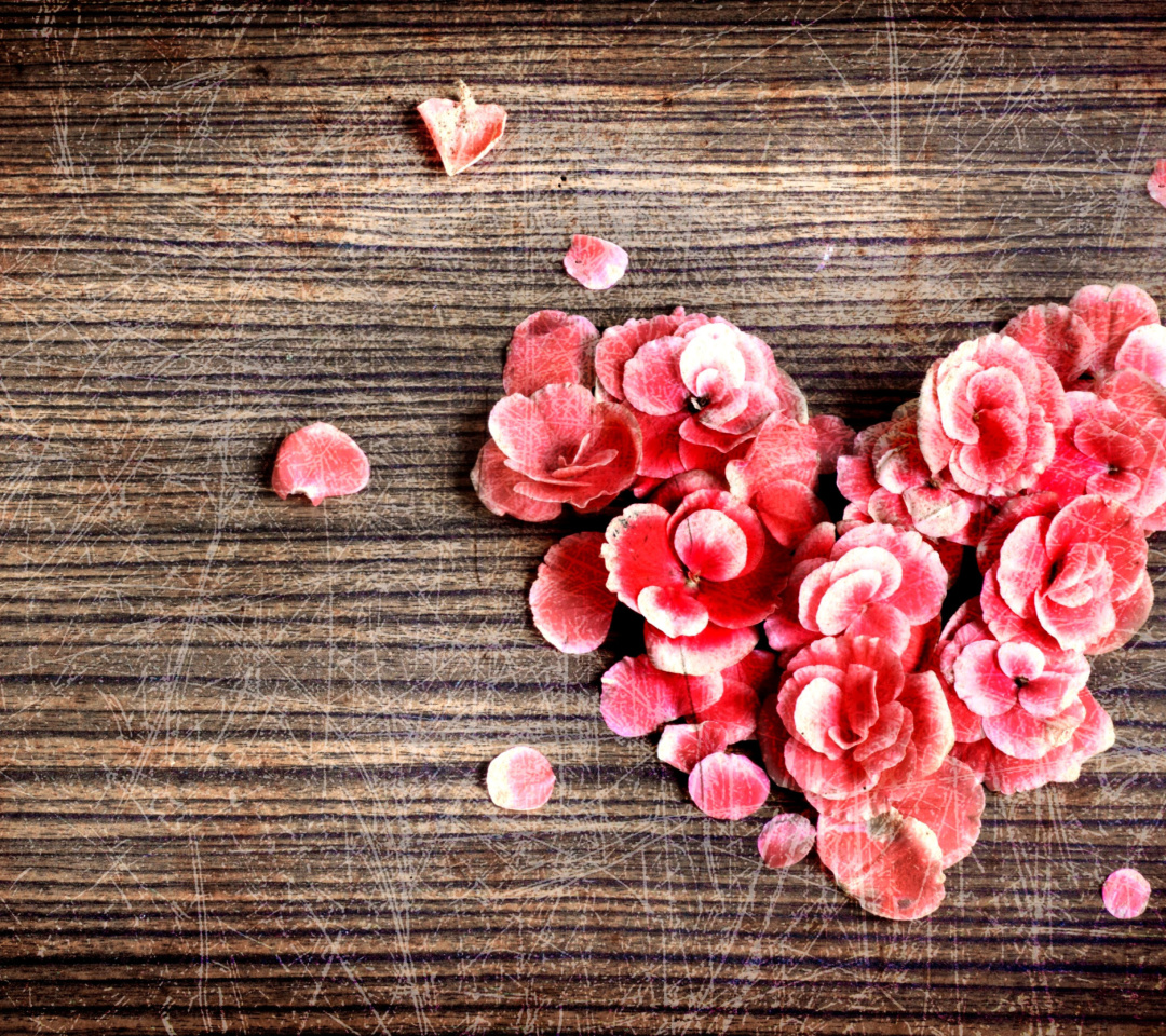Das Heart Shaped Flowers Wallpaper 1080x960