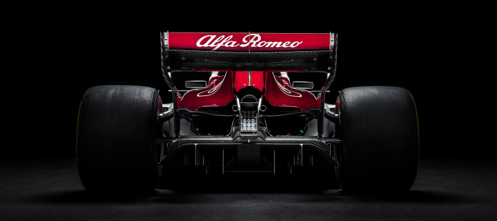Alfa Romeo Sauber C37 screenshot #1 720x320