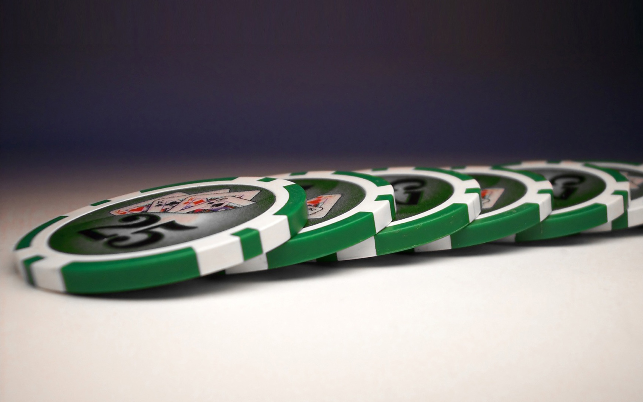 Screenshot №1 pro téma Texas Holdem Poker Chips 2560x1600
