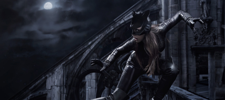 Обои Catwoman DC Comics 720x320