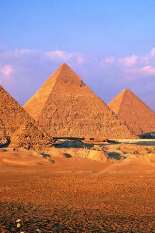 Fondo de pantalla Nubian Pyramids 320x480