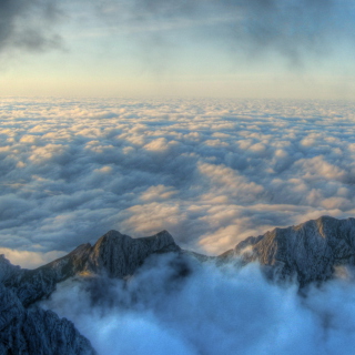 Fog above Andes papel de parede para celular para iPad 3