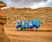 Das Kamaz Rally Car Wallpaper 176x144