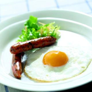 Kostenloses Breakfast with Sausage Wallpaper für iPad mini 2