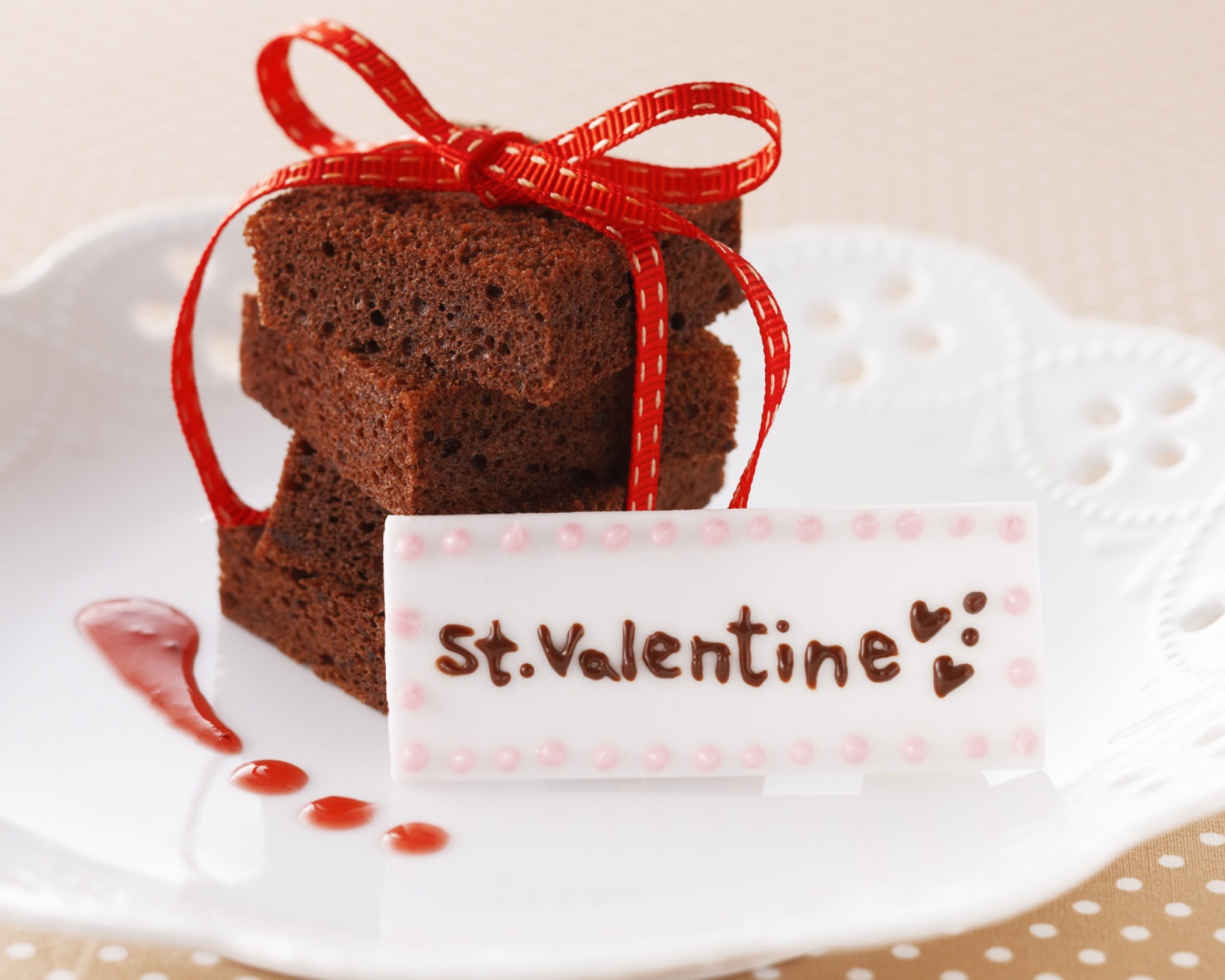 Обои St Valentine Cake 1600x1280