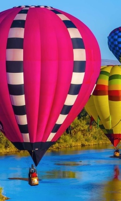 Das Colorful Air Balloons Wallpaper 240x400