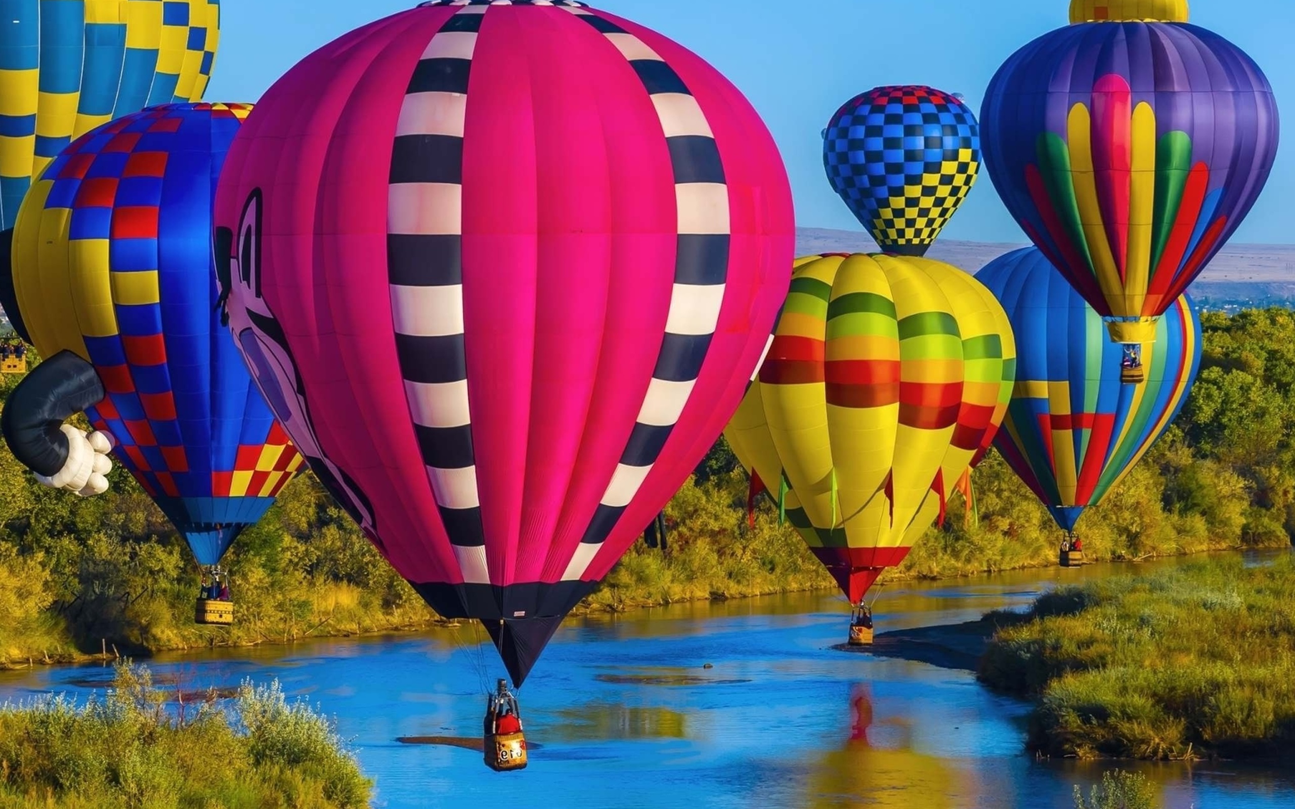 Colorful Air Balloons screenshot #1 2560x1600