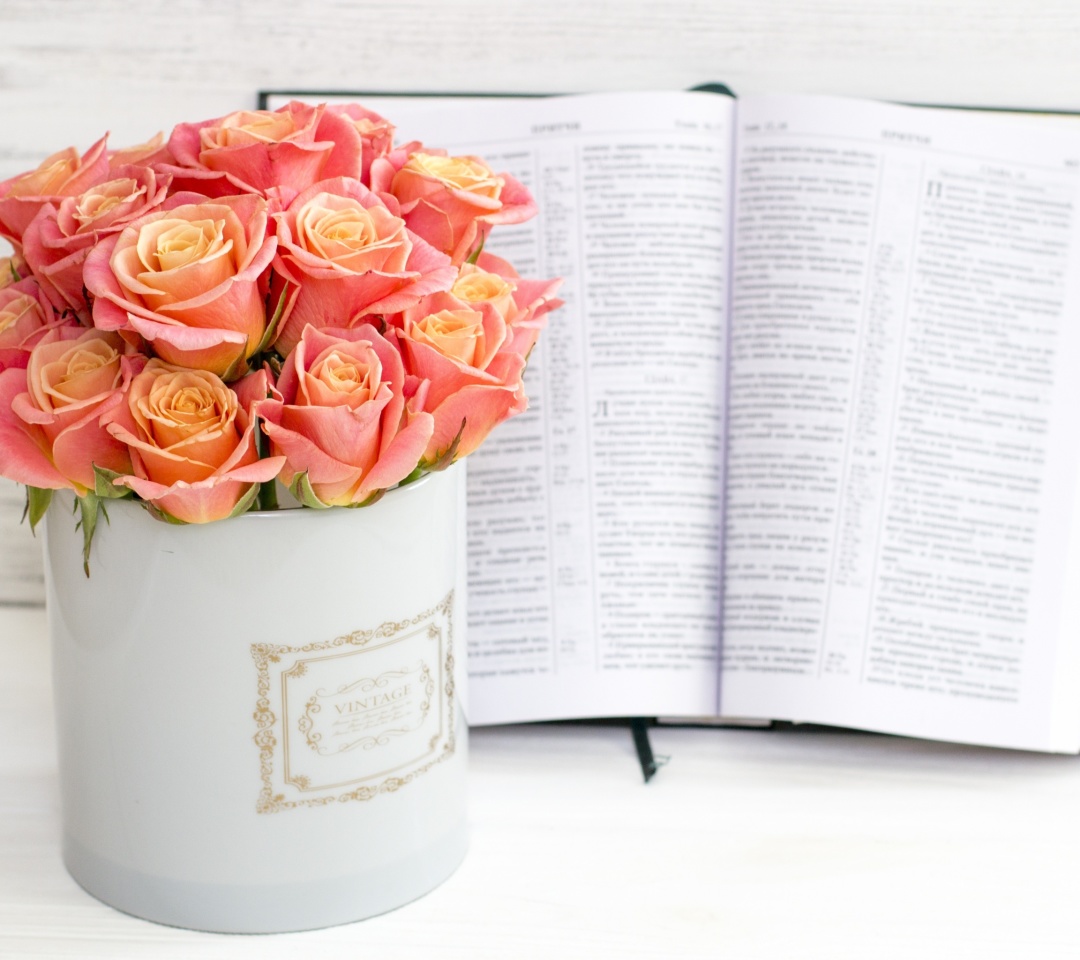 Roses and Book wallpaper 1080x960