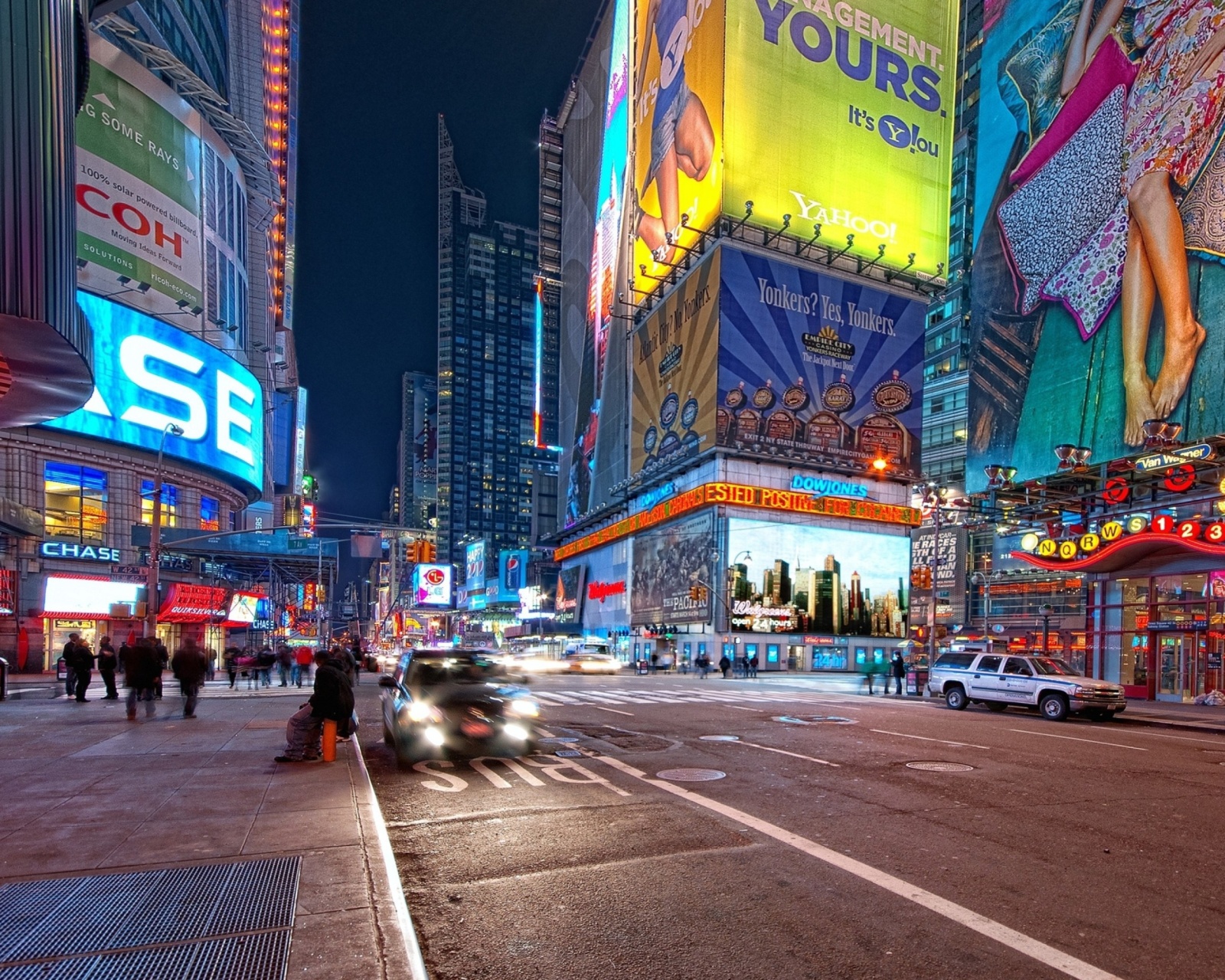 Das New York Night Times Square Wallpaper 1600x1280