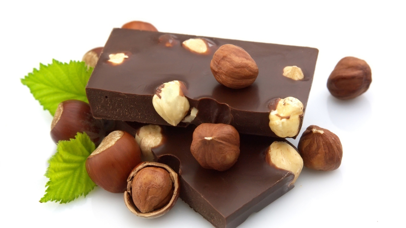 Screenshot №1 pro téma Chocolate With Hazelnuts 1366x768
