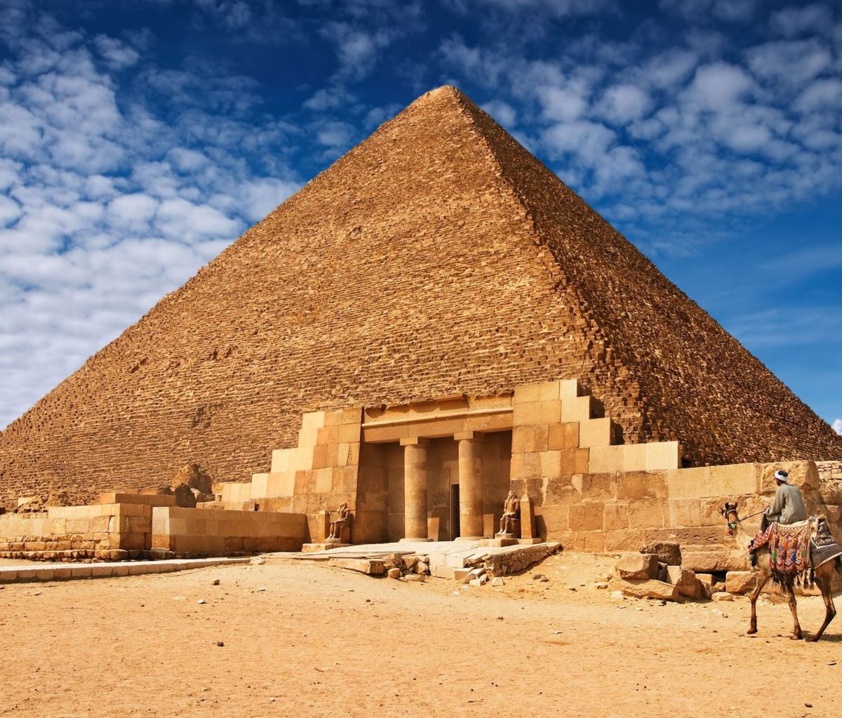 Fondo de pantalla Great Pyramid of Giza in Egypt 1200x1024