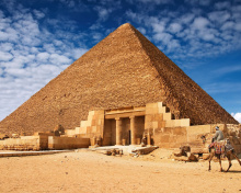 Great Pyramid of Giza in Egypt wallpaper 220x176