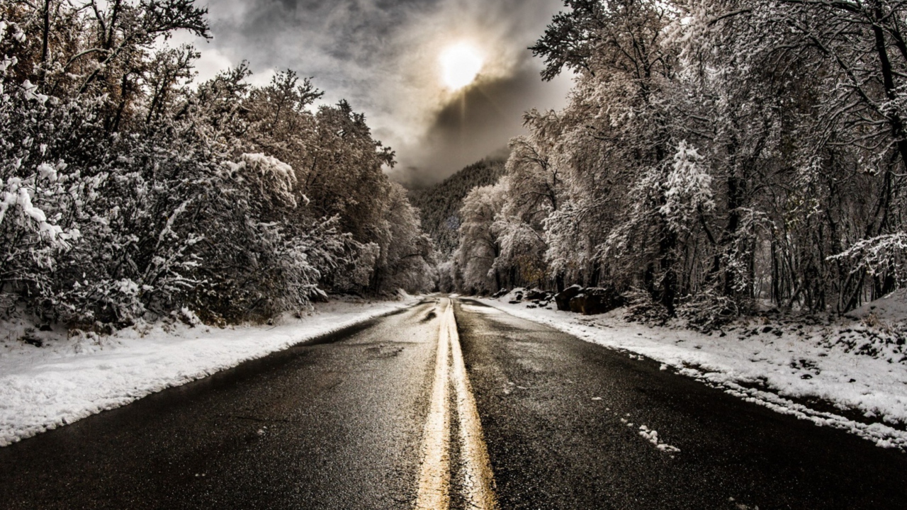 Screenshot №1 pro téma Pale Winter Road 1280x720