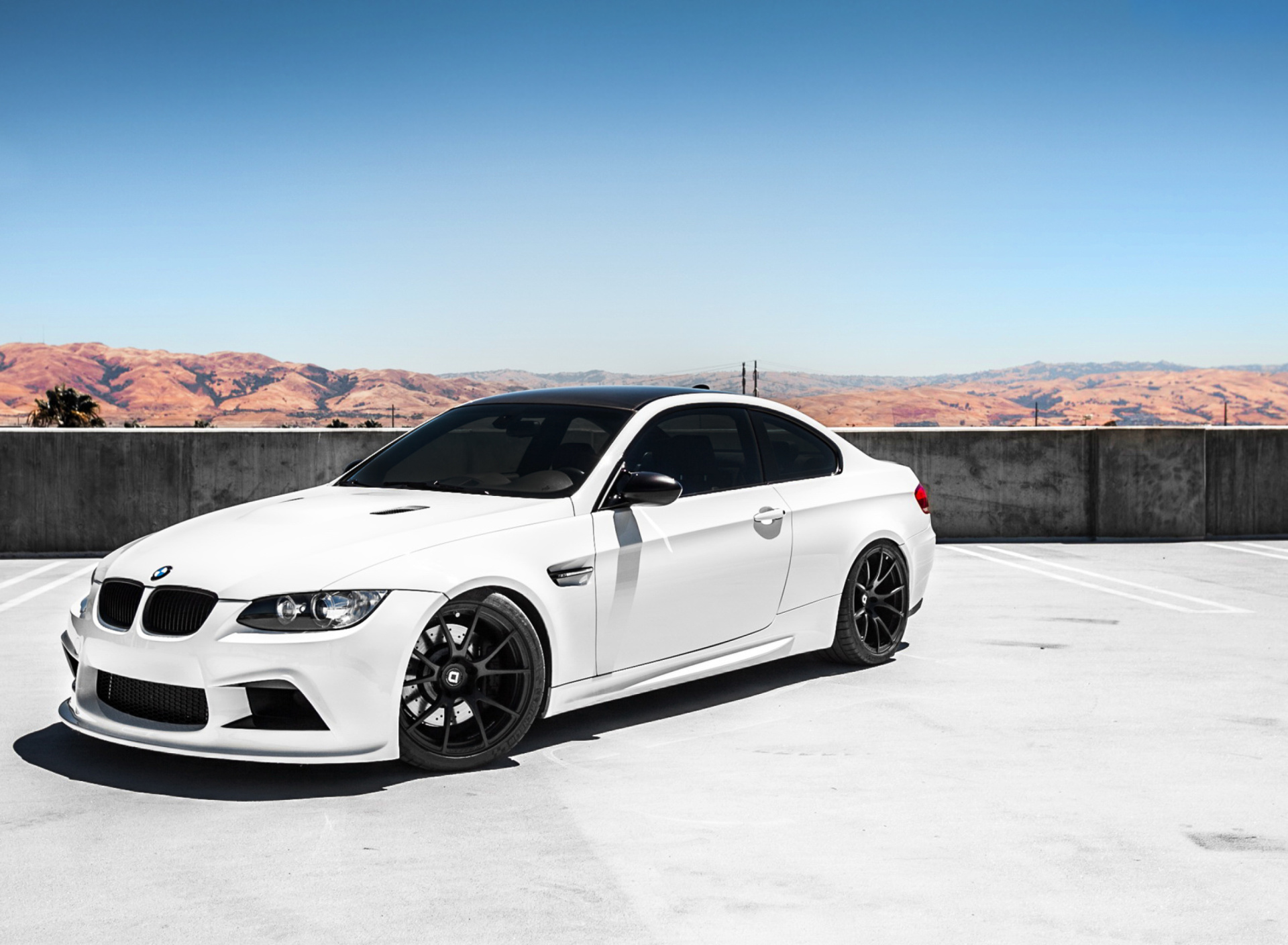 Screenshot №1 pro téma BMW M3 E92 1920x1408