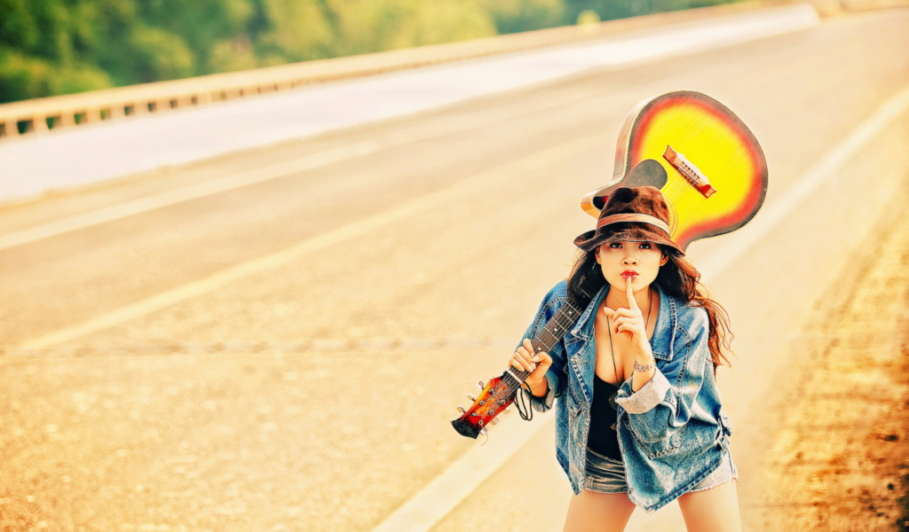 Screenshot №1 pro téma Girl, Guitar And Road 1024x600