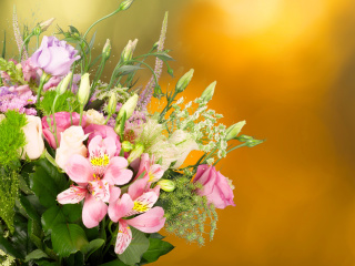 Screenshot №1 pro téma Bouquet of iris flowers 320x240