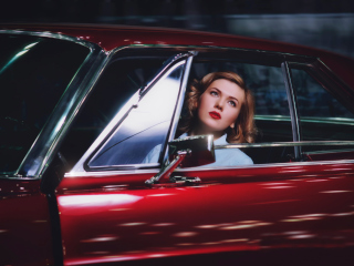 Model In Luxury Car screenshot #1 320x240
