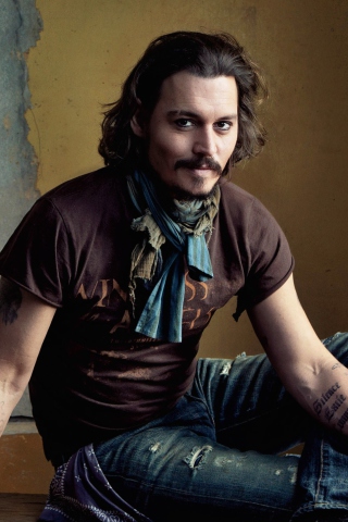 Good Looking Johnny Depp screenshot #1 320x480
