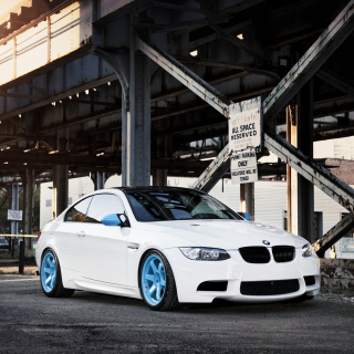 Kostenloses BMW M3 Wallpaper für 128x128