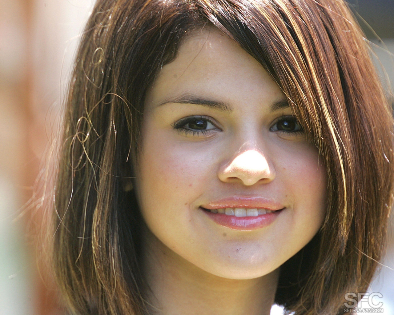 Sfondi Beautiful Selena Gomez 1280x1024