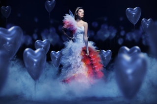 Girl Among Heartshaped Balloons - Obrázkek zdarma pro Nokia X5-01