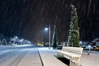 Snowstorm and light lanterns - Obrázkek zdarma pro Samsung Galaxy A