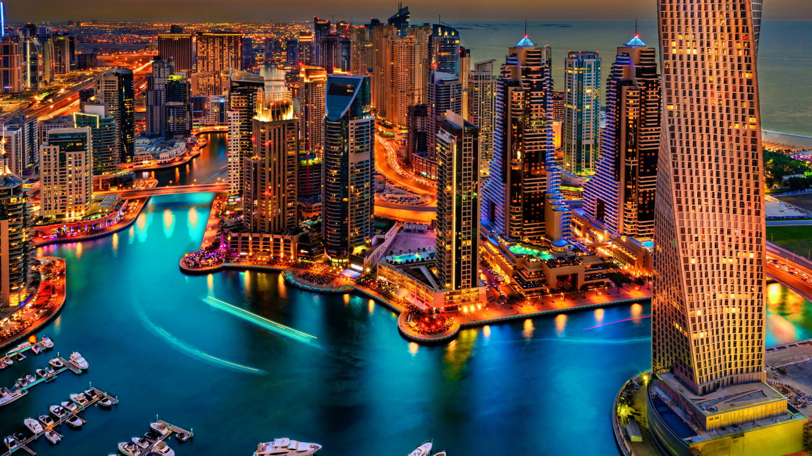 Fondo de pantalla Dubai Marina And Yachts 1600x900