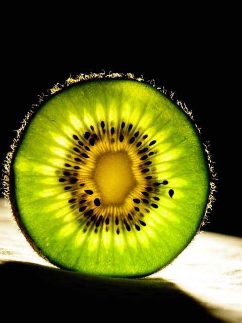 Sfondi Kiwi Slice 480x640