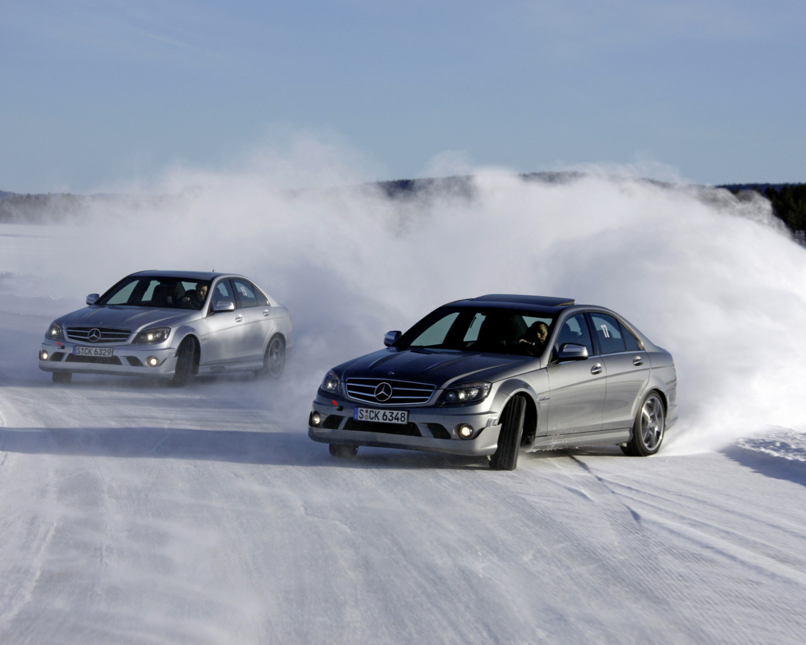 Screenshot №1 pro téma Mercedes Snow Drift 1600x1280