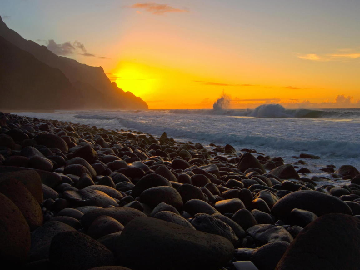 Обои Kalalau Beach in Hawaii 1152x864