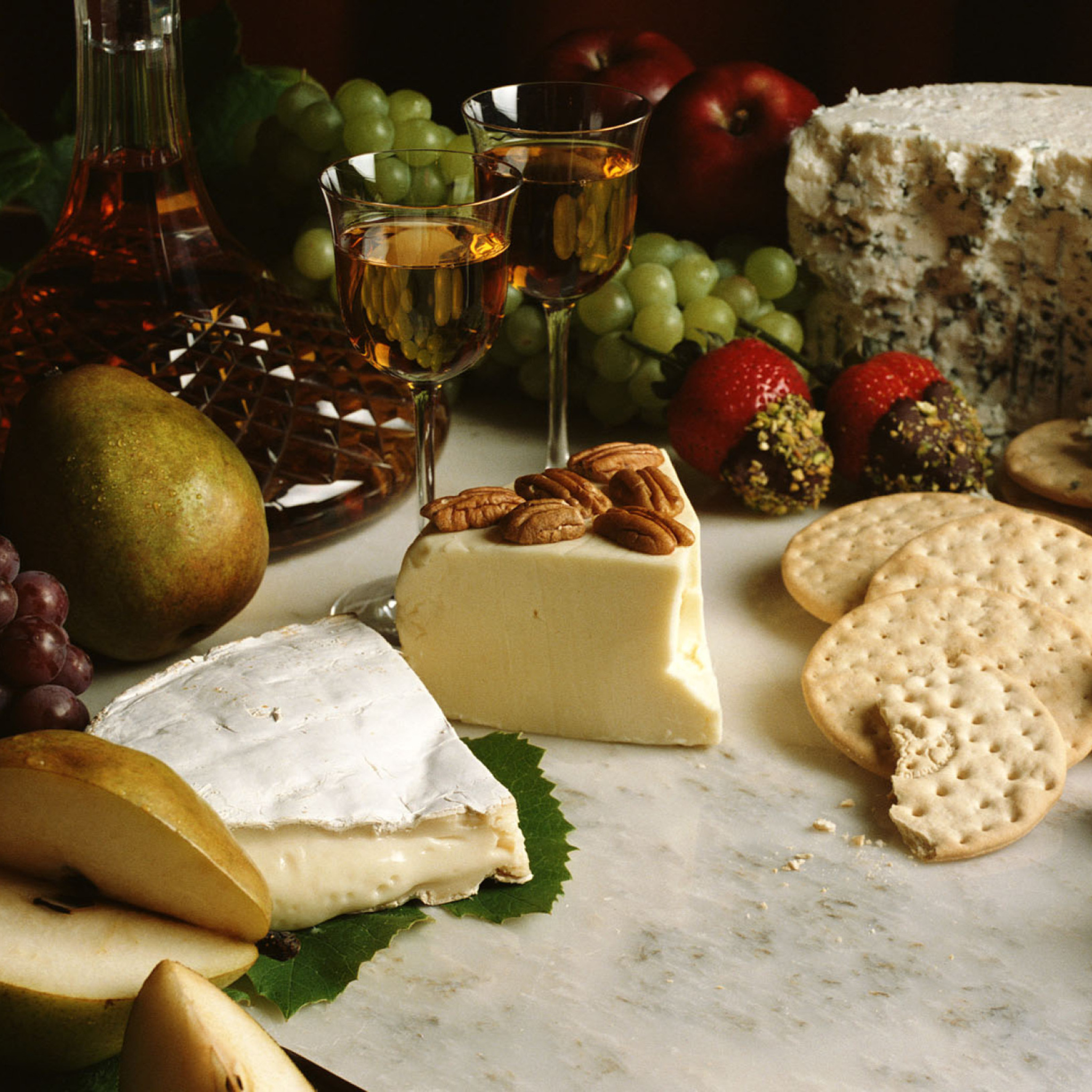 Das Wine And Cheeses Wallpaper 2048x2048